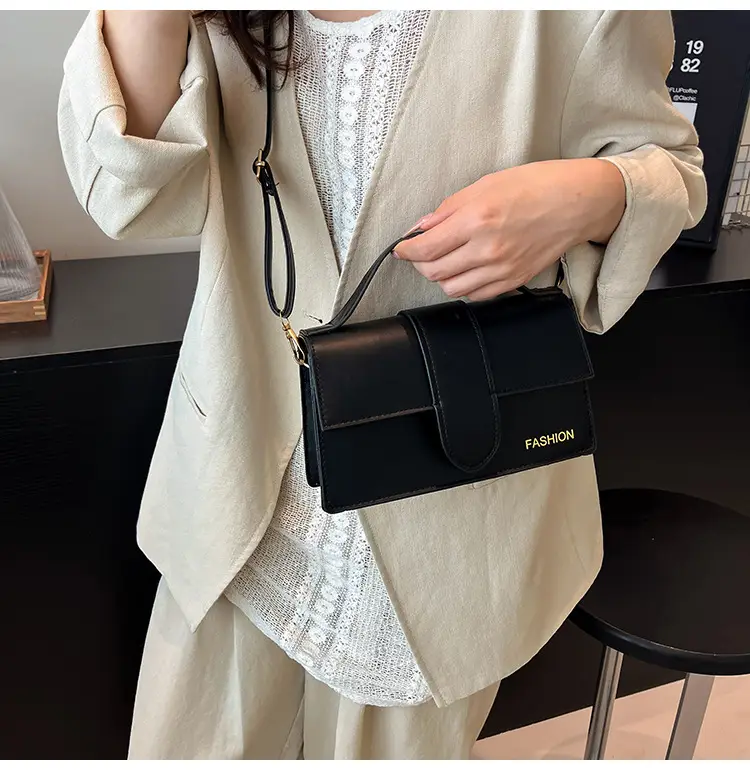Pink Shoulder Crossbody Bag with Pearl Tassel — feature 6