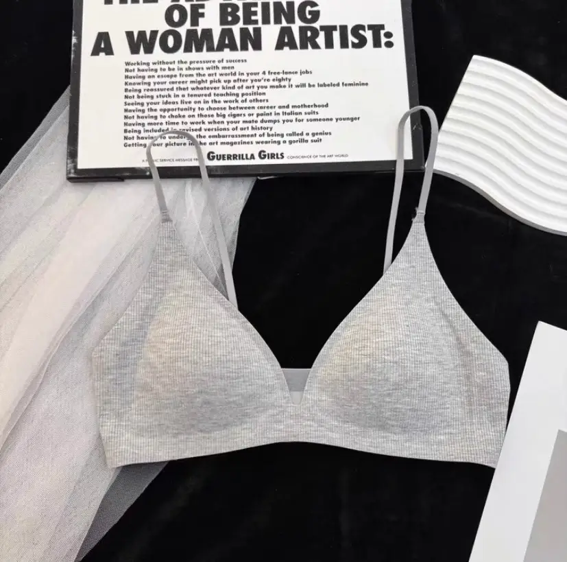 Fengzhixin Original French Deep V Triangle Cup Intimates Without Rims Beautiful Back Seamless Push-Up Summer Thin Bra — feature 12