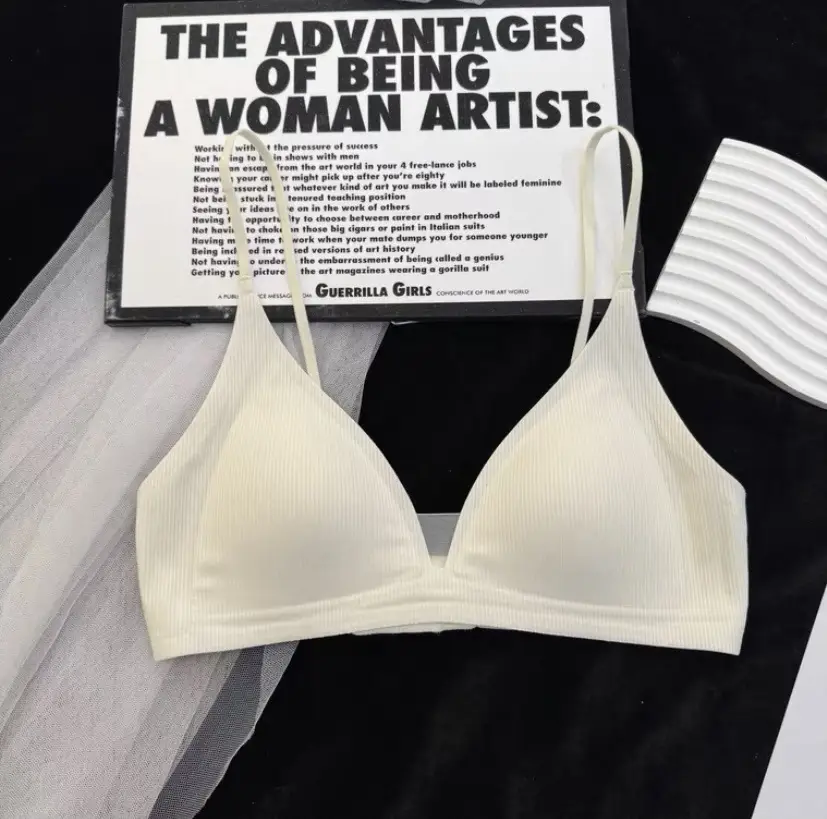 Fengzhixin Original French Deep V Triangle Cup Intimates Without Rims Beautiful Back Seamless Push-Up Summer Thin Bra