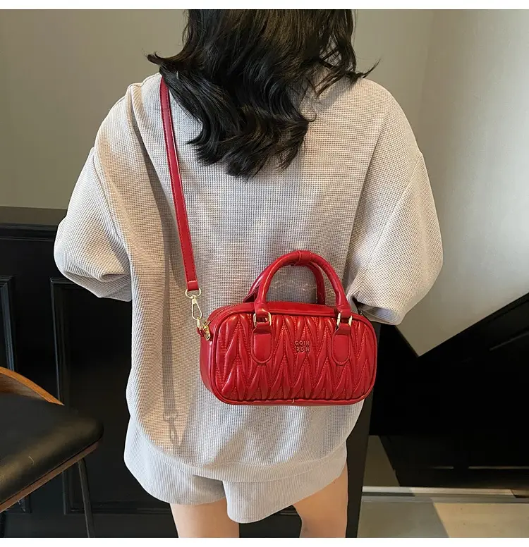 Women's Pink Quilted Shoulder Crossbody Bag 2025 — feature 7