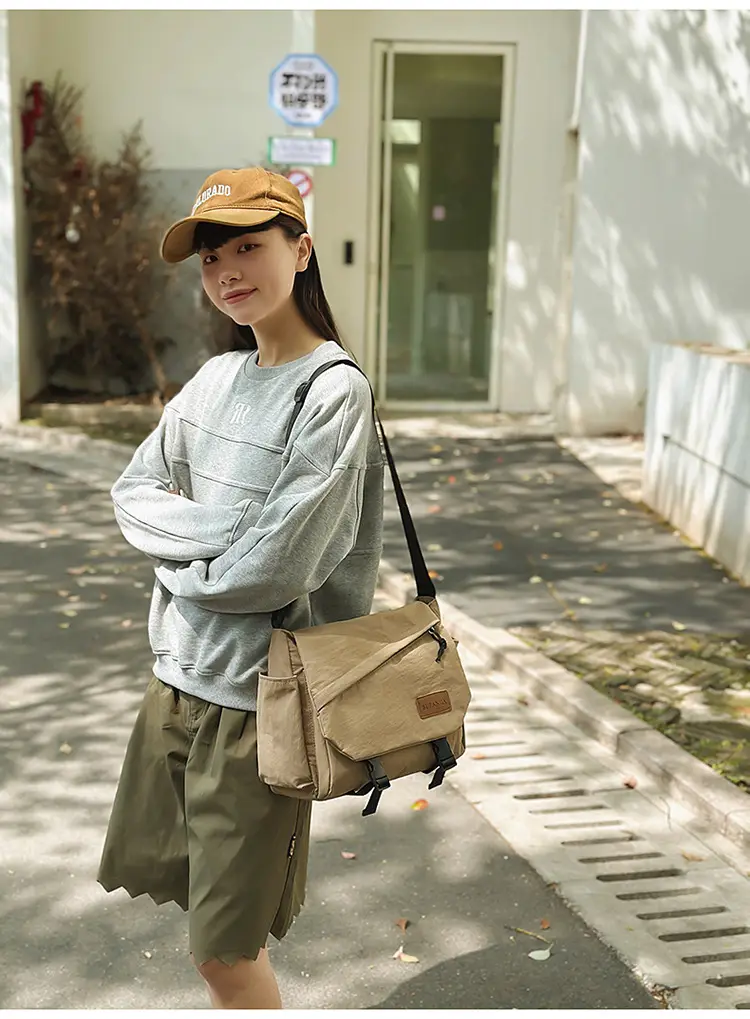 Crossbody Bag for Men Japanese Style Harajuku Messenger Bag — feature 16