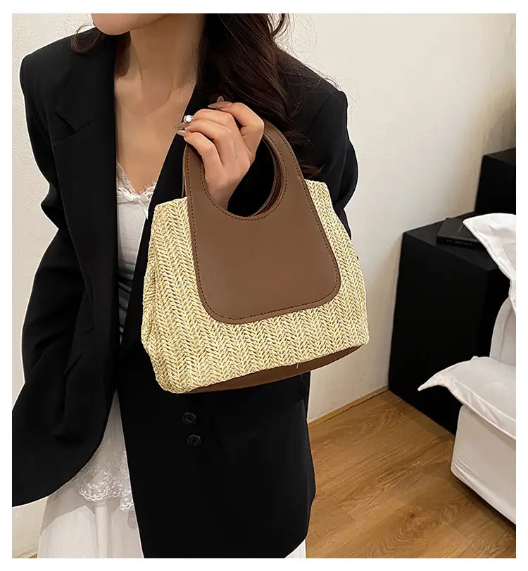 Spliced Straw Bag Large Capacity Shoulder Tote Wholesale — feature 1