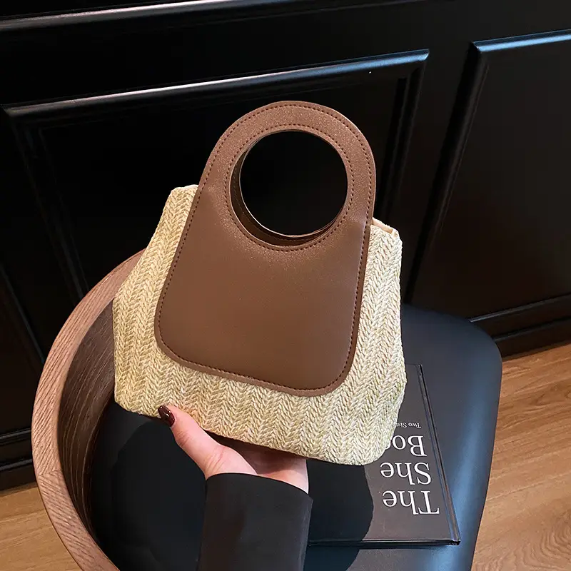 Spliced Straw Bag Large Capacity Shoulder Tote Wholesale — feature 15