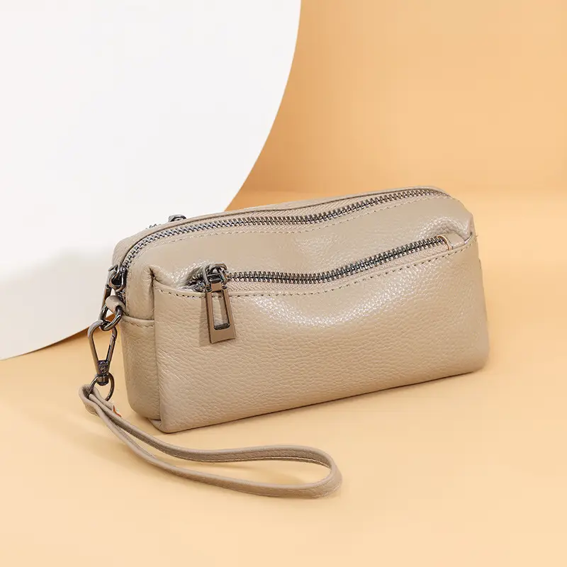 Black Retro Crossbody Bag for Women with Zip & Strap - Image 8