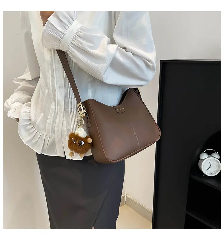Beige Textured Crossbody Bag for Women 2025 — feature 17