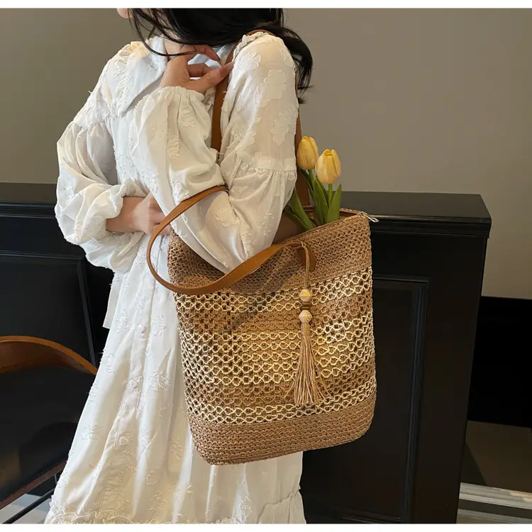 2025 Spring Niche Design Single Shoulder Crossbody Bag — feature 11