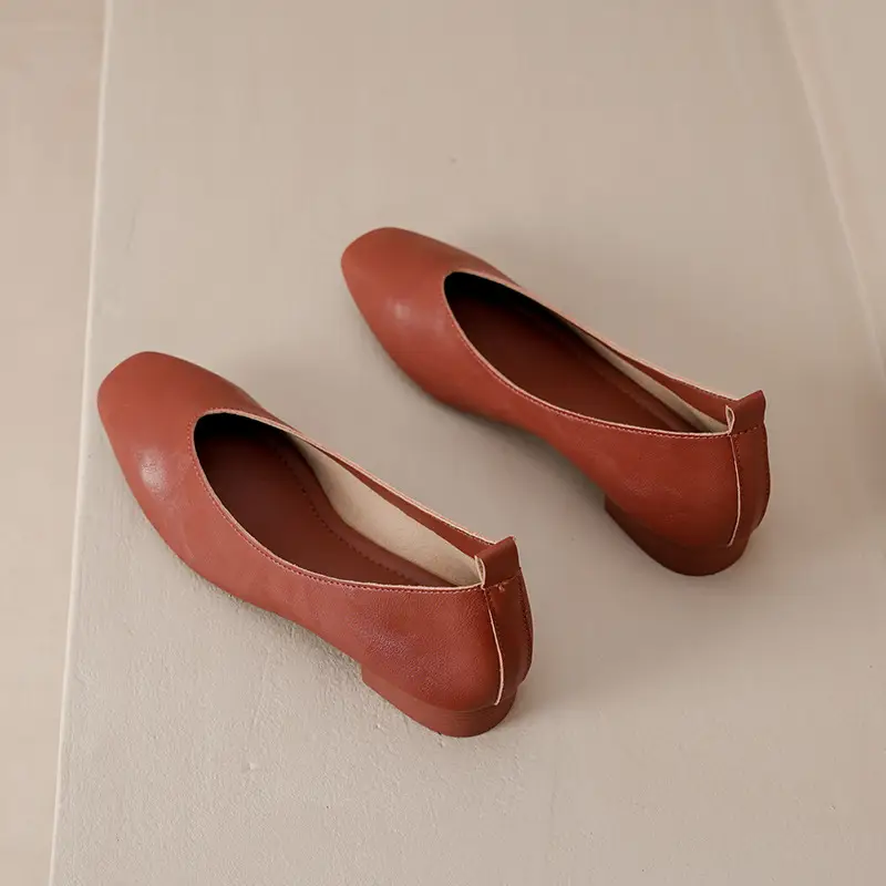 Soft Leather Mom Shoes for Women, Soft Leather Flat Shoes, Spring New Style, Versatile Soft Sole Comfortable Granny Shoes, Women's Shallow Work Shoes