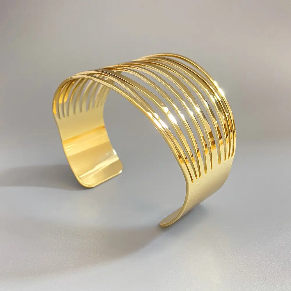 European and American Exaggerated Gold Wide-Brimmed Fashion Geometric Stripe Open Bracelet, High-End Glossy Surface Wristband Arm Band
