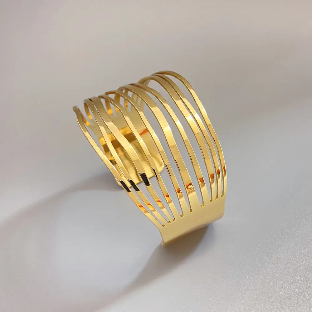 European and American Exaggerated Gold Wide-Brimmed Fashion Geometric Stripe Open Bracelet, High-End Glossy Surface Wristband Arm Band — feature 6