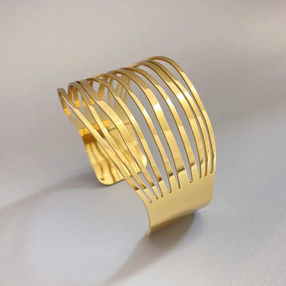 European and American Exaggerated Gold Wide-Brimmed Fashion Geometric Stripe Open Bracelet, High-End Glossy Surface Wristband Arm Band — feature 7
