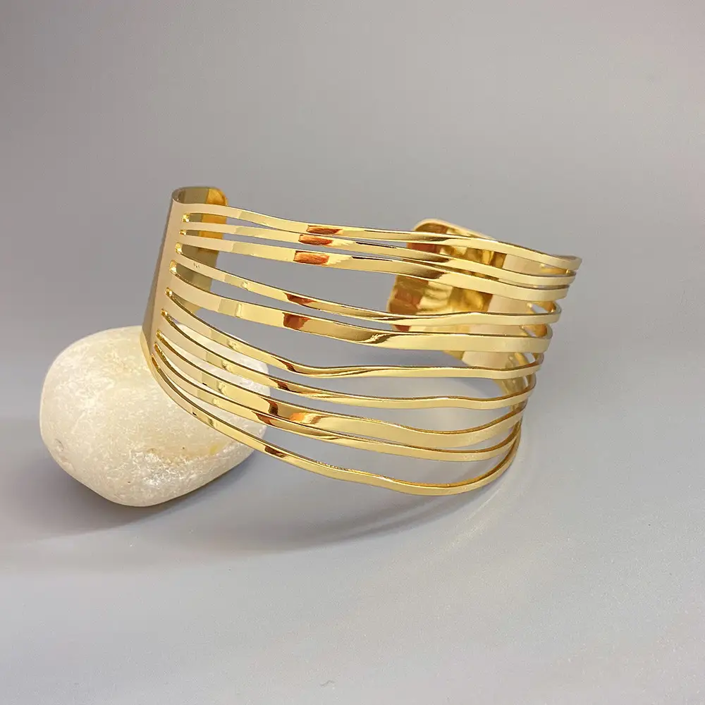 European and American Exaggerated Gold Wide-Brimmed Fashion Geometric Stripe Open Bracelet, High-End Glossy Surface Wristband Arm Band — feature 9