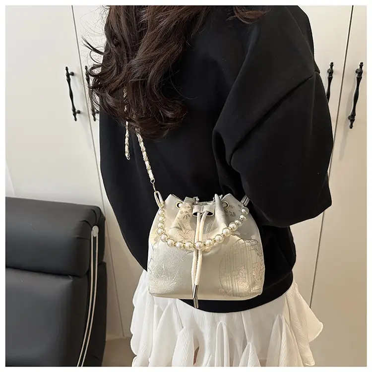 Pearl Embroidered Hand-Carrying Bag for Women — feature 11
