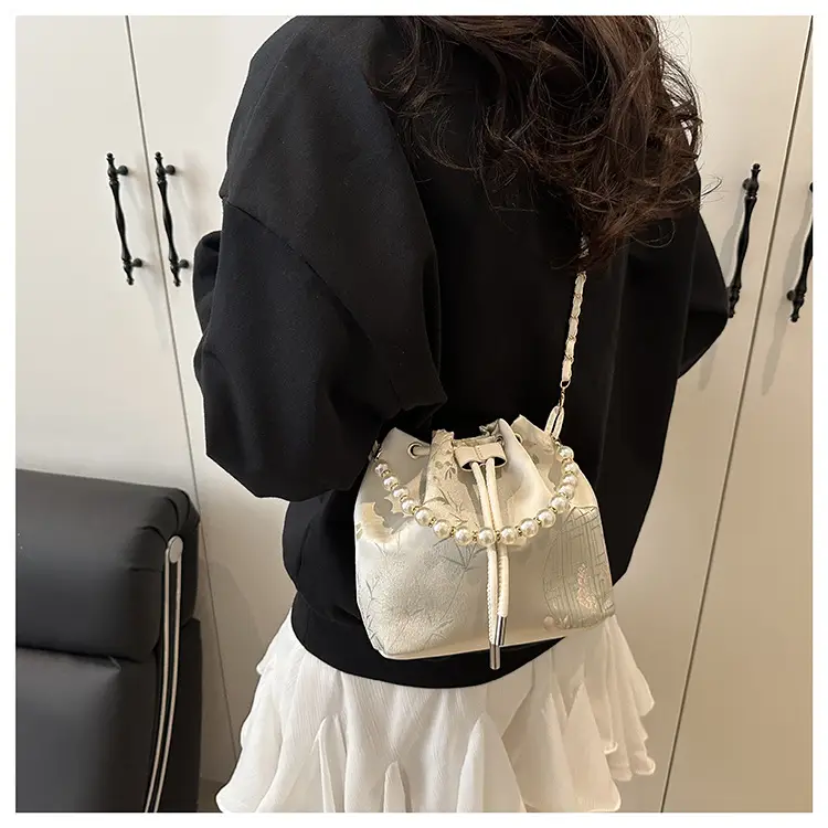 Pearl Embroidered Hand-Carrying Bag for Women — feature 12