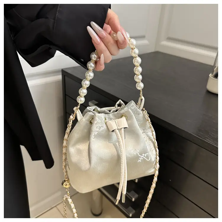 Pearl Embroidered Hand-Carrying Bag for Women — feature 24