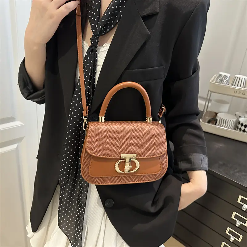 2025 New High-End Beige White Embroidered Shoulder Bag - Image 7