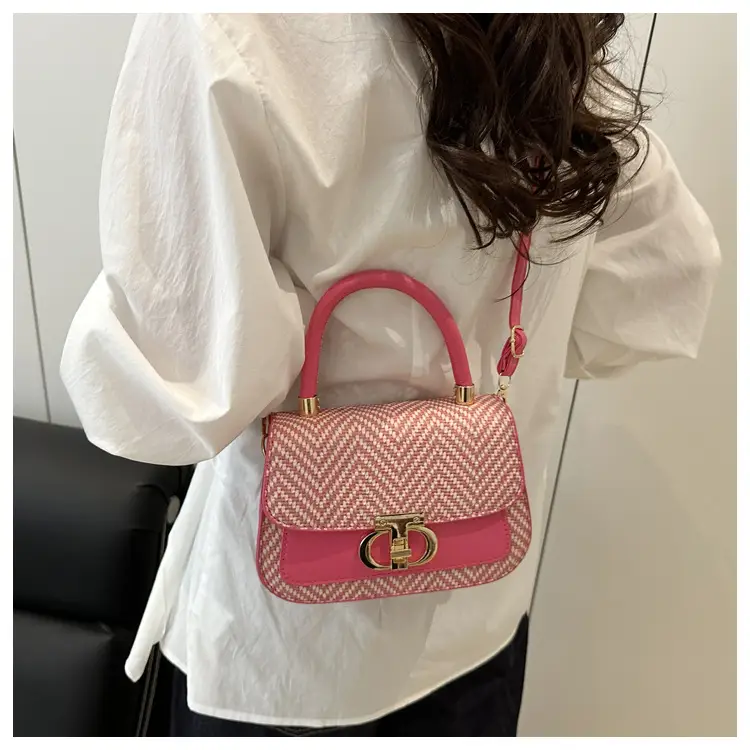 2025 New High-End Beige White Embroidered Shoulder Bag — feature 28