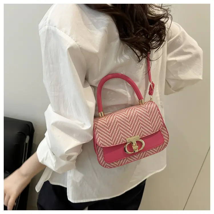 2025 New High-End Beige White Embroidered Shoulder Bag — feature 29