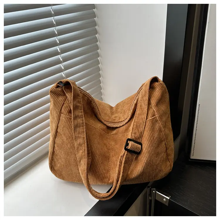 Green Textured Shoulder Bag for Students & Daily Use — feature 13