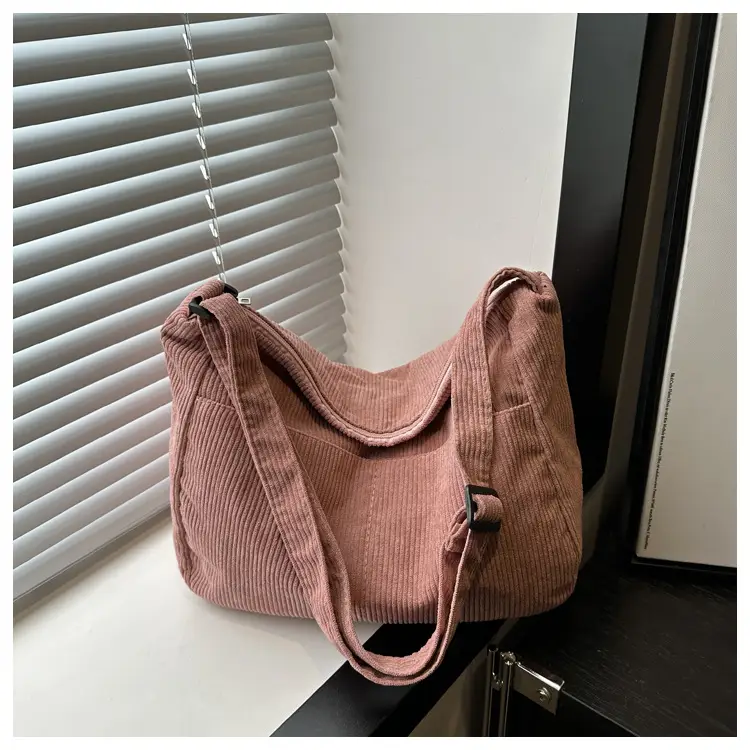 Green Textured Shoulder Bag for Students & Daily Use — feature 16
