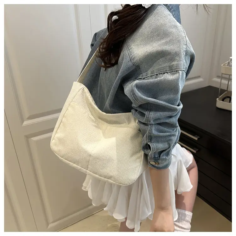 Green Textured Shoulder Bag for Students & Daily Use — feature 24