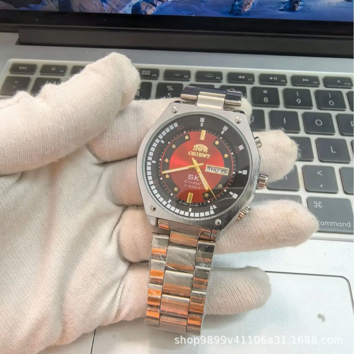 Men's Luminous Steel Band Quartz Watch with 3-Pin Display - Image 7