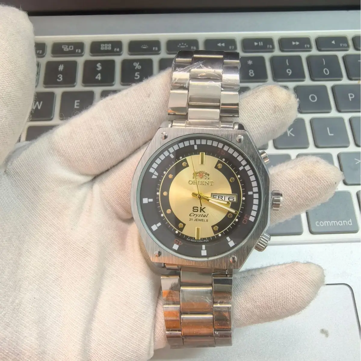 Men's Luminous Steel Band Quartz Watch with 3-Pin Display - Image 8