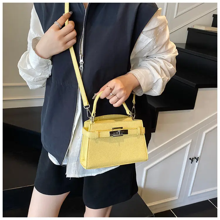 Red Korean Style Shoulder Bag for Women 2026 — feature 19