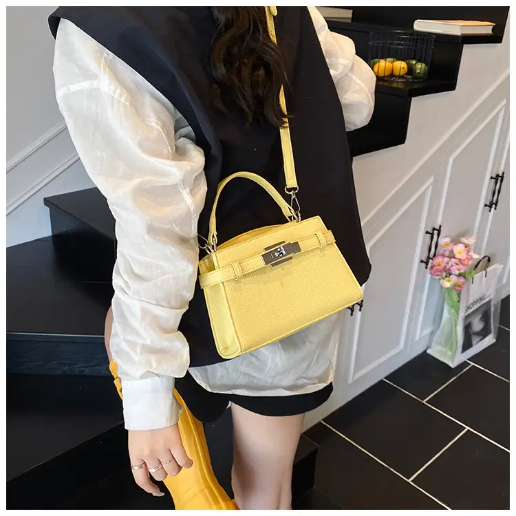 Red Korean Style Shoulder Bag for Women 2026 — feature 22