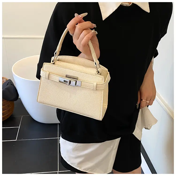 Red Korean Style Shoulder Bag for Women 2026 — feature 25