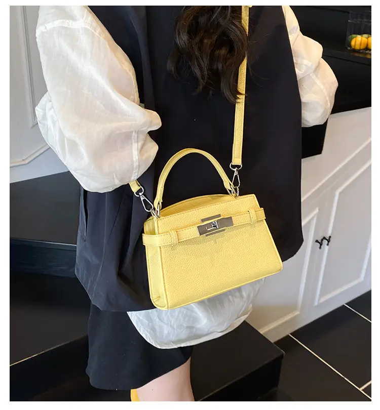 Red Korean Style Shoulder Bag for Women 2026 — feature 3