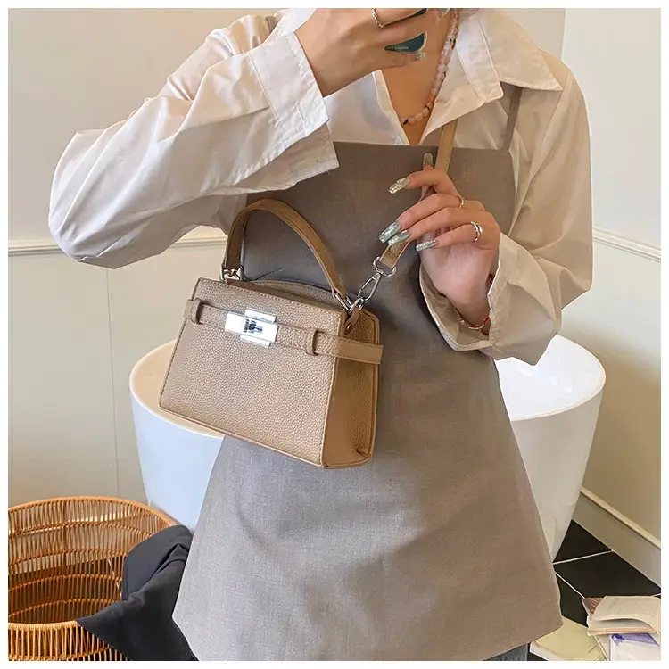 Red Korean Style Shoulder Bag for Women 2026 — feature 33
