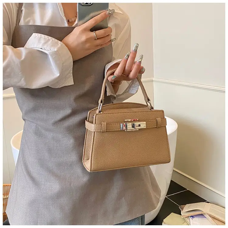Red Korean Style Shoulder Bag for Women 2026 — feature 34