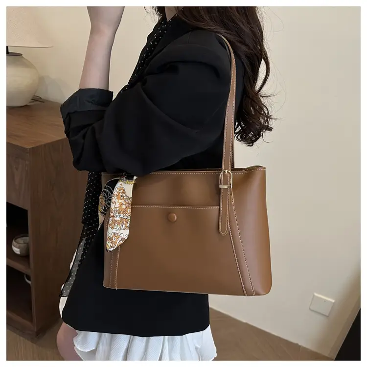 Brown Leather Crossbody Bag with Gold Chain for Women — feature 8