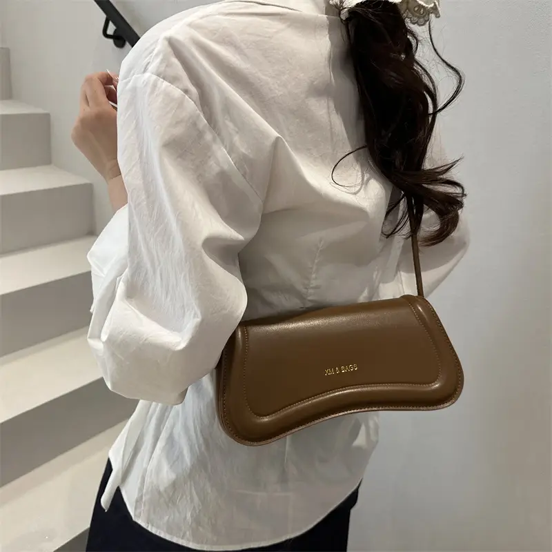 Vintage Letter Print Crossbody Bag Brown 2025 - Image 7