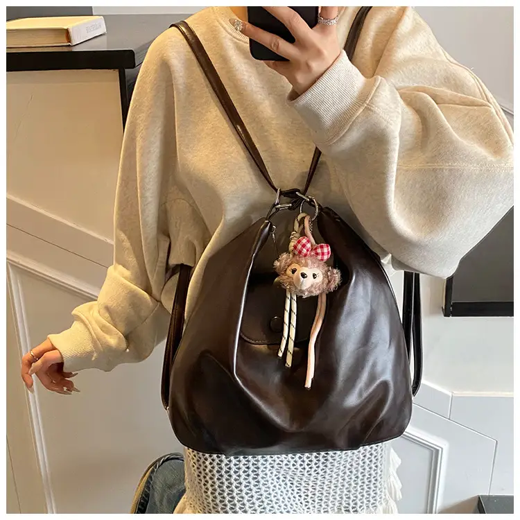 Women's Beige Leather Shoulder Bag with Unicorn Tassel — feature 11