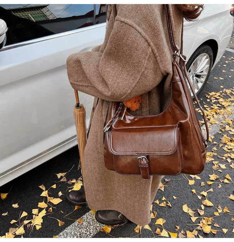 Red Waxed Leather Shoulder Bag for Women — feature 17