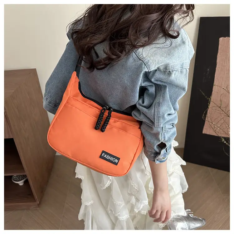 Women's White Crossbody Bag 2025 — feature 10