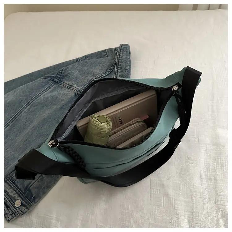 Women's White Crossbody Bag 2025 — feature 23