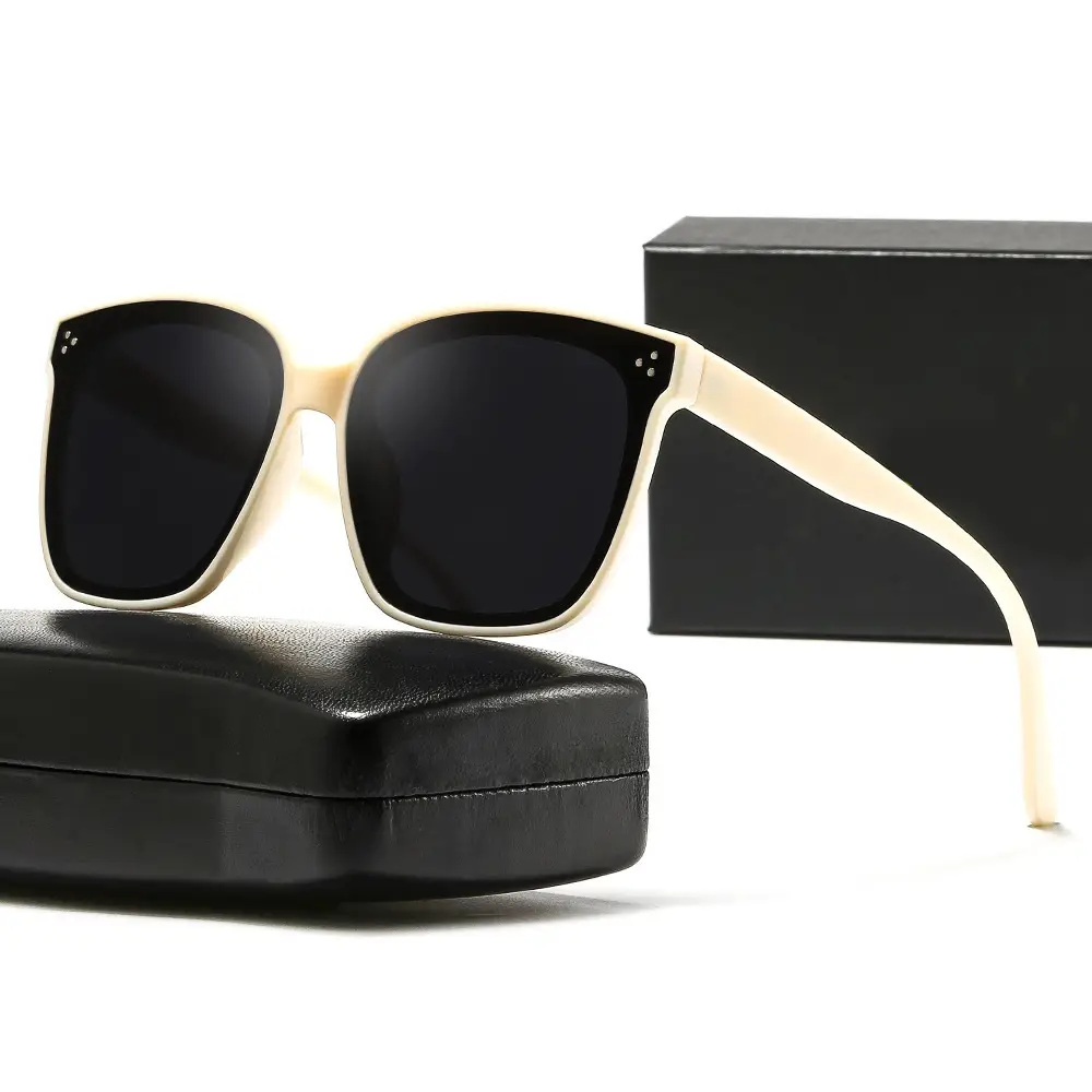 New Polarized Sunglasses with 3-Point Stud Design - Image 5