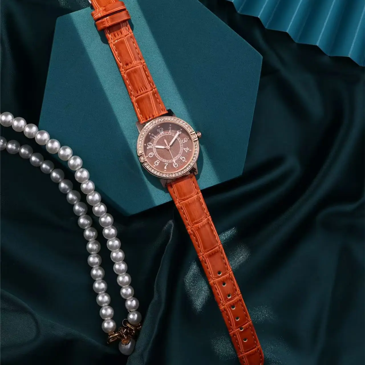 Luminous Diamond Encrusted Women's Chronograph Quartz Watch - Image 8