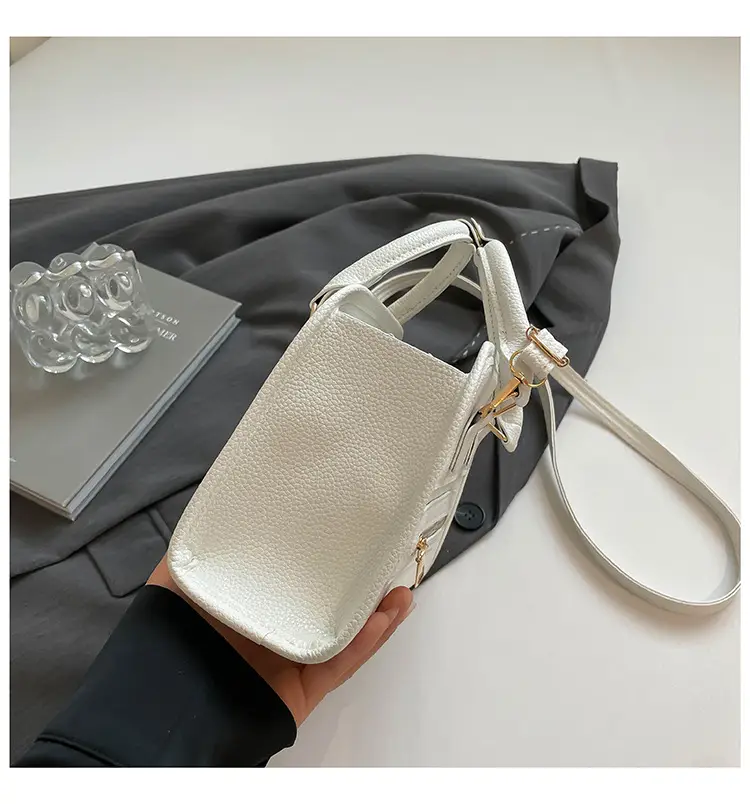 Women's Beige Leather Shoulder Bag 2025 New Casual Crossbody — feature 40