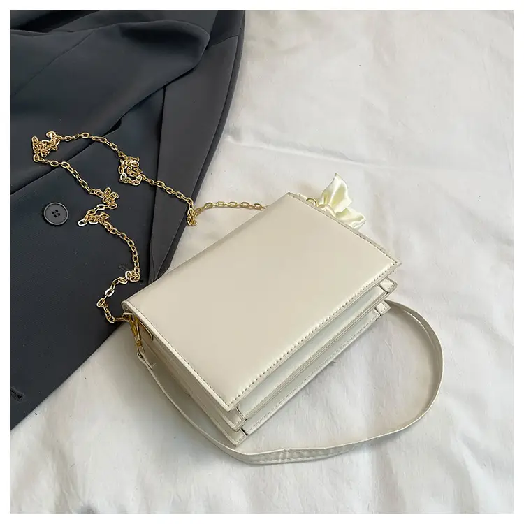 Women Plaid Bag Black Gold Chain 2024 Spring Summer — feature 13