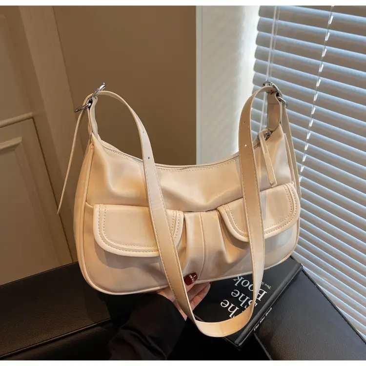 Gold Leather Shoulder Bag for Women 2025 — feature 15