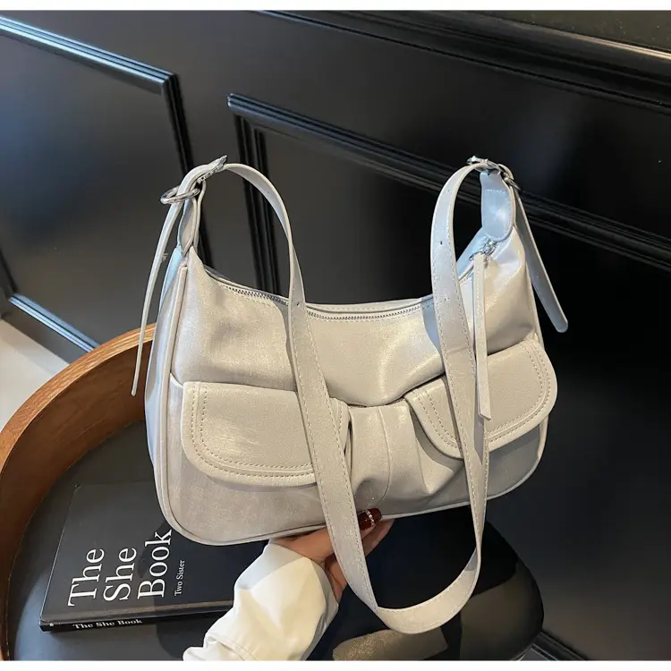 Gold Leather Shoulder Bag for Women 2025 — feature 19