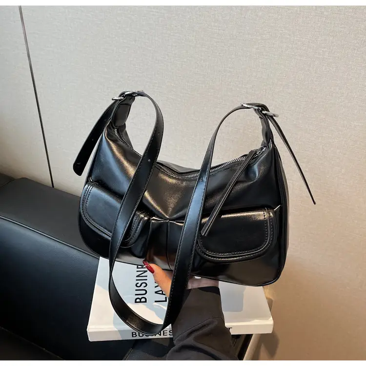 Gold Leather Shoulder Bag for Women 2025 — feature 21