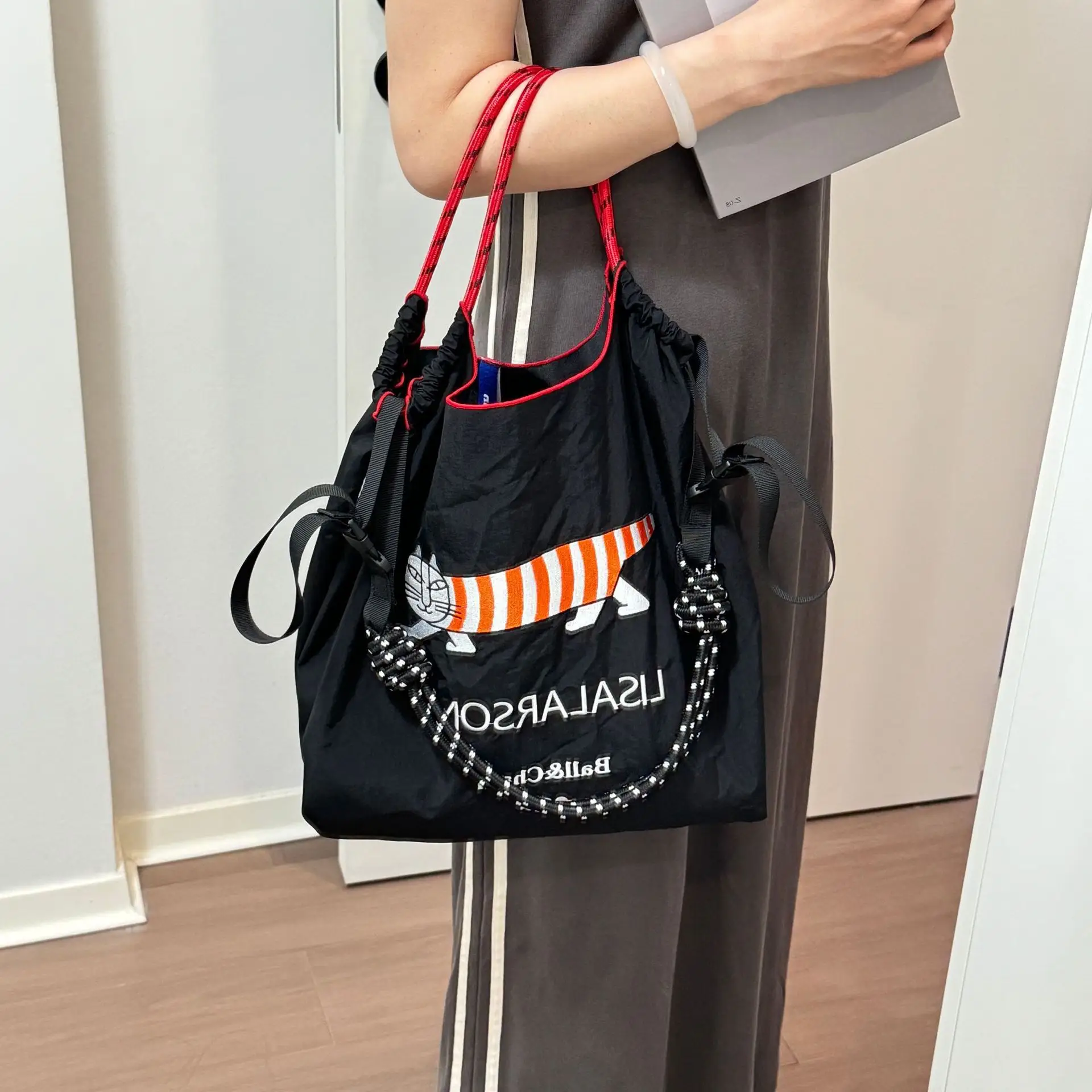 Lis Alarson Embroidered Nylon Shoulder Bag for Women — feature 2
