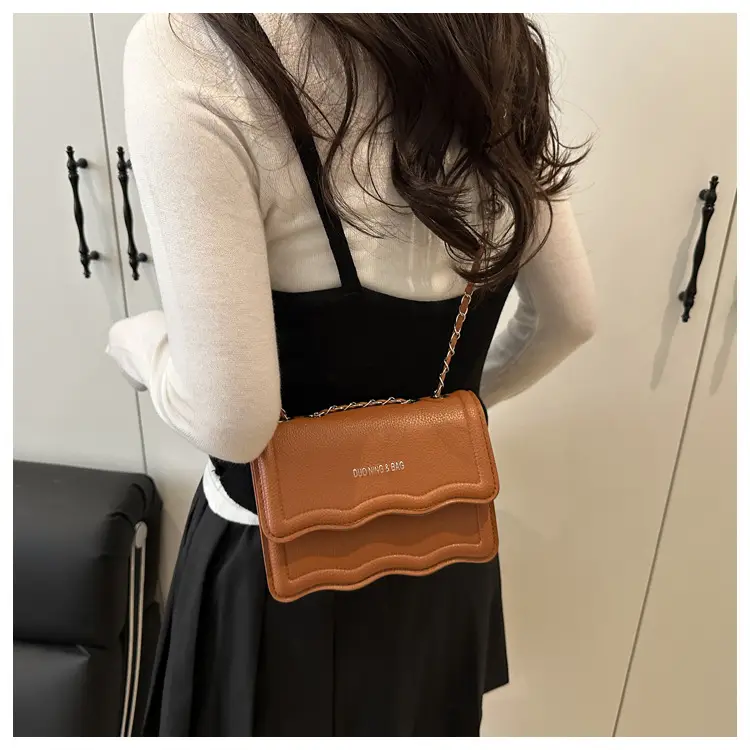 Women's Brown Leather Crossbody Bag 2025 New Style — feature 14