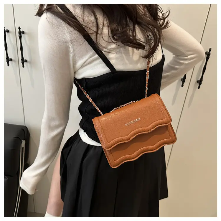 Women's Brown Leather Crossbody Bag 2025 New Style — feature 15