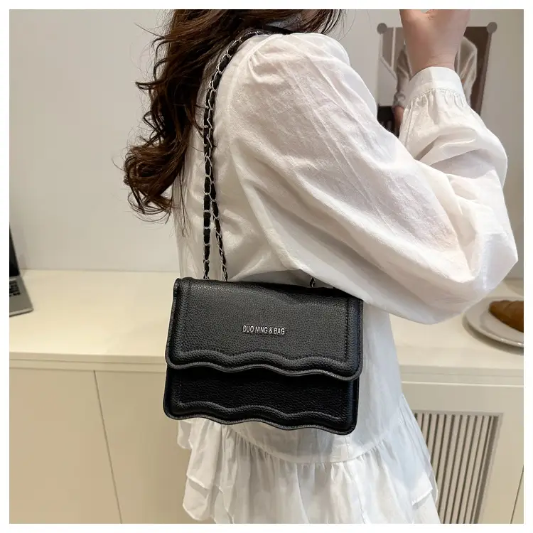 Women's Brown Leather Crossbody Bag 2025 New Style — feature 18