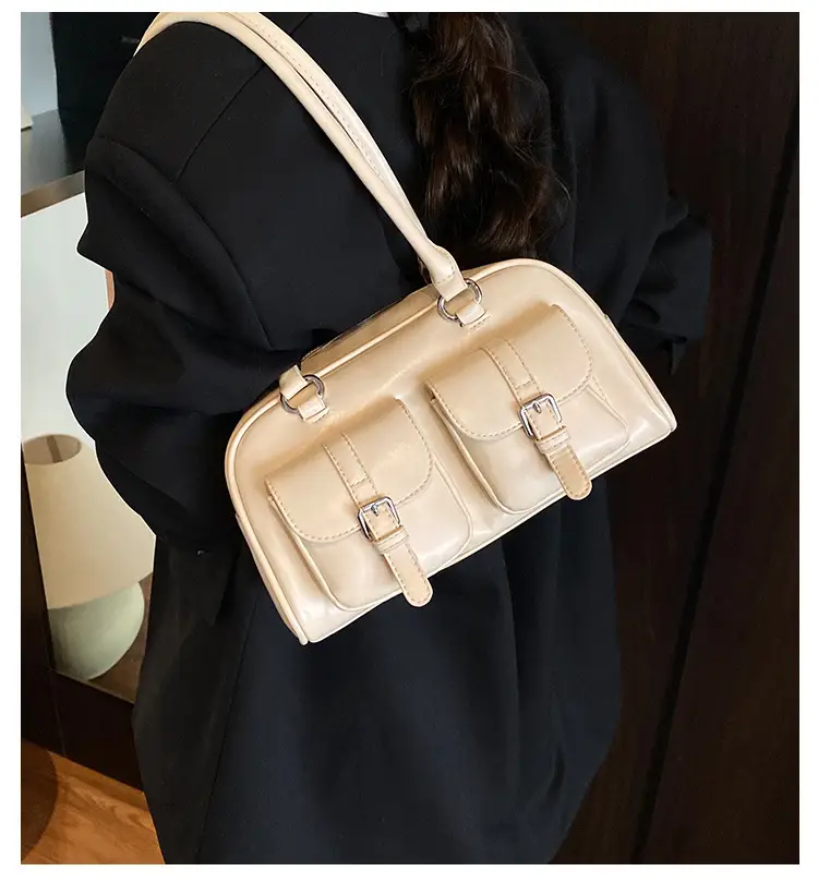 Retro Boston Style Shoulder Bag Cream 2026 — feature 1